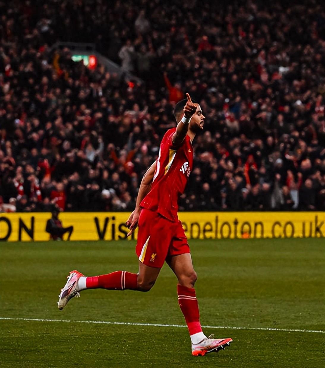 利物浦成功晋级下一轮比赛 利物浦成功晋级下一轮比赛