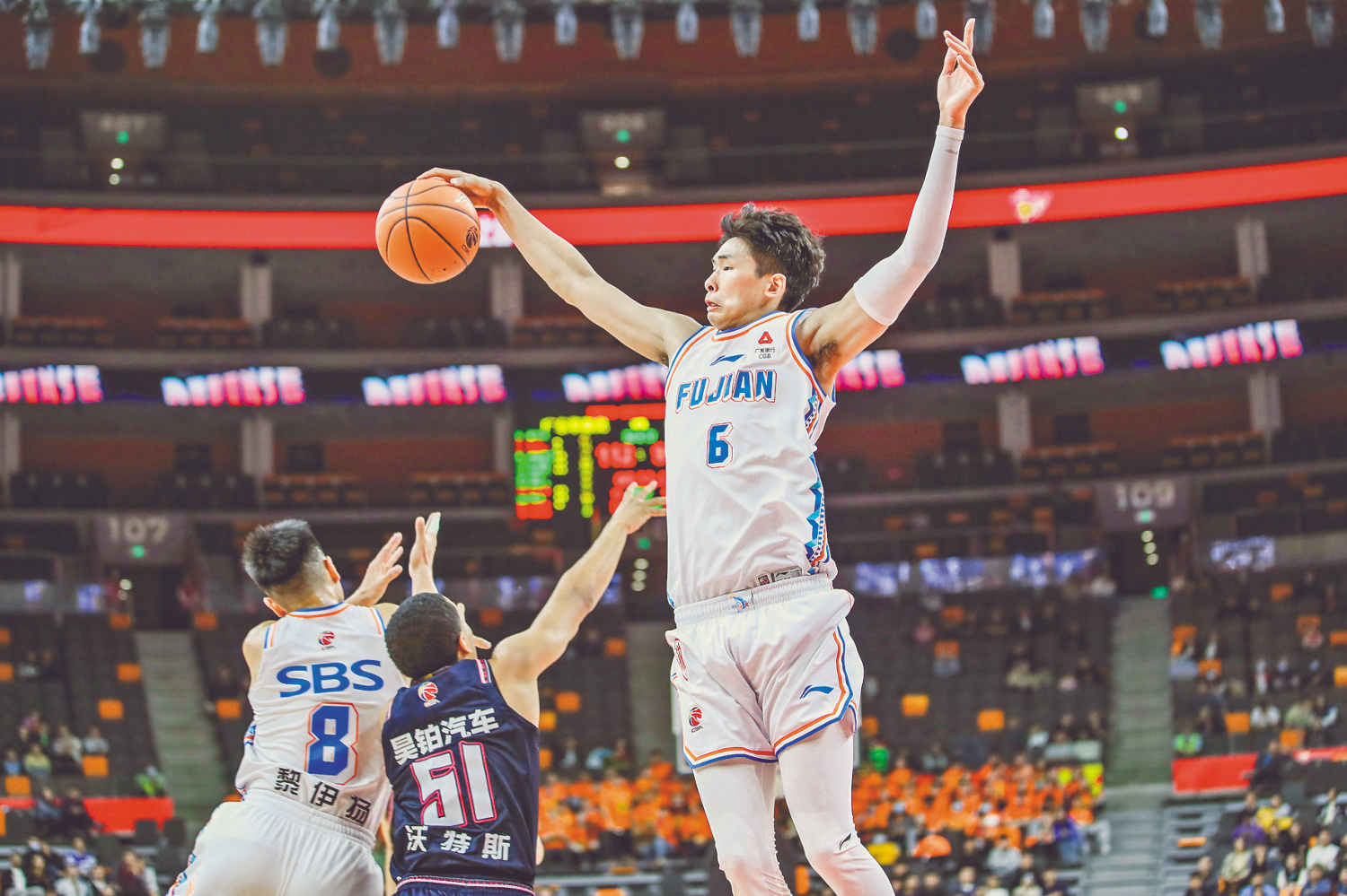 福建男篮遭遇连败，球队队形令人忧虑