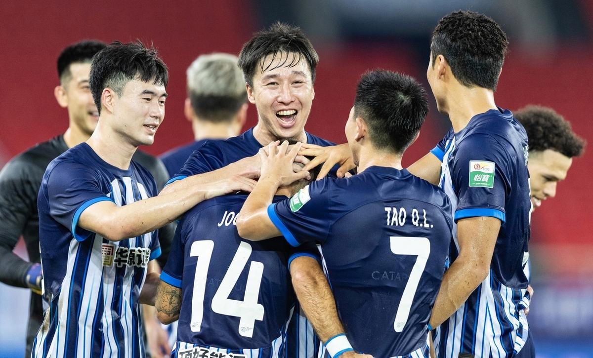 包含国内足球豪强对决即将上演,场面火爆蓄势待发的词条 包含国内足球豪强对决即将上演,场面火爆蓄势待发的词条