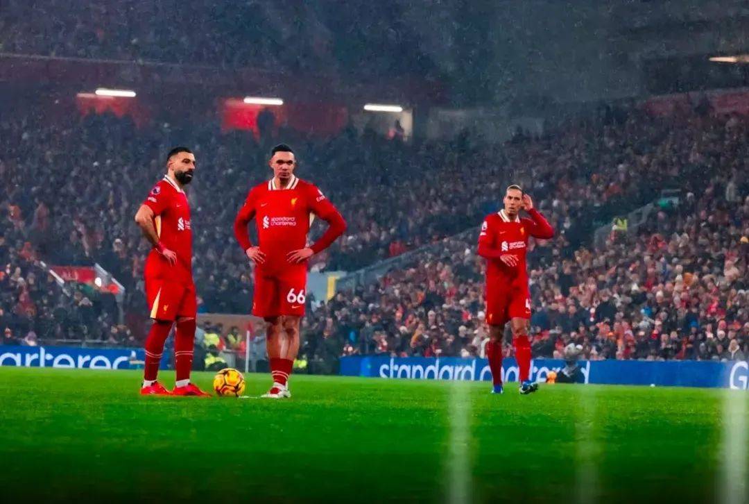 利物浦主场逼平,范迪克霸气抗捕 利物浦主场逼平,范迪克霸气抗捕