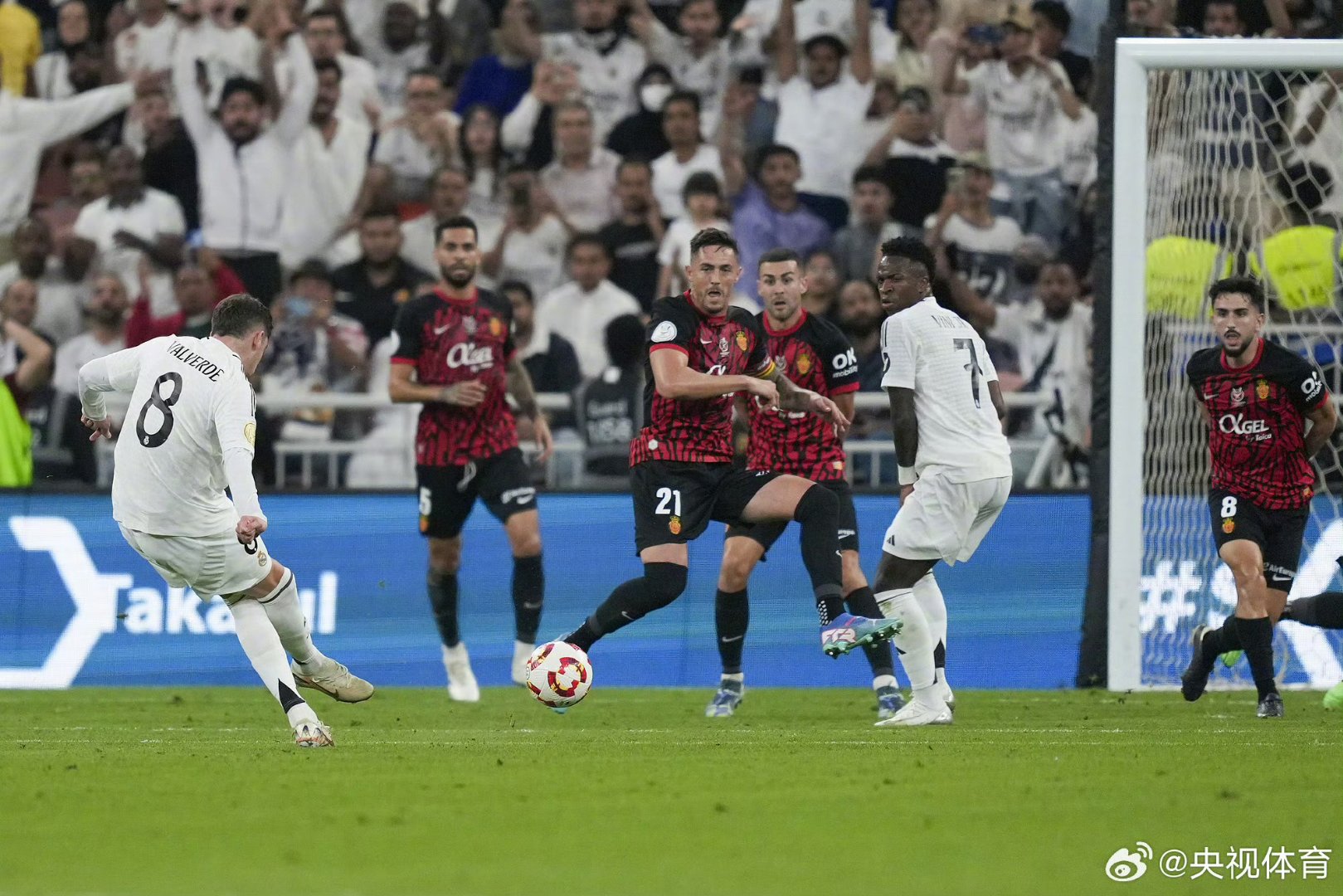 包含突发：西班牙队在半决赛遭遇重大挫折！的词条