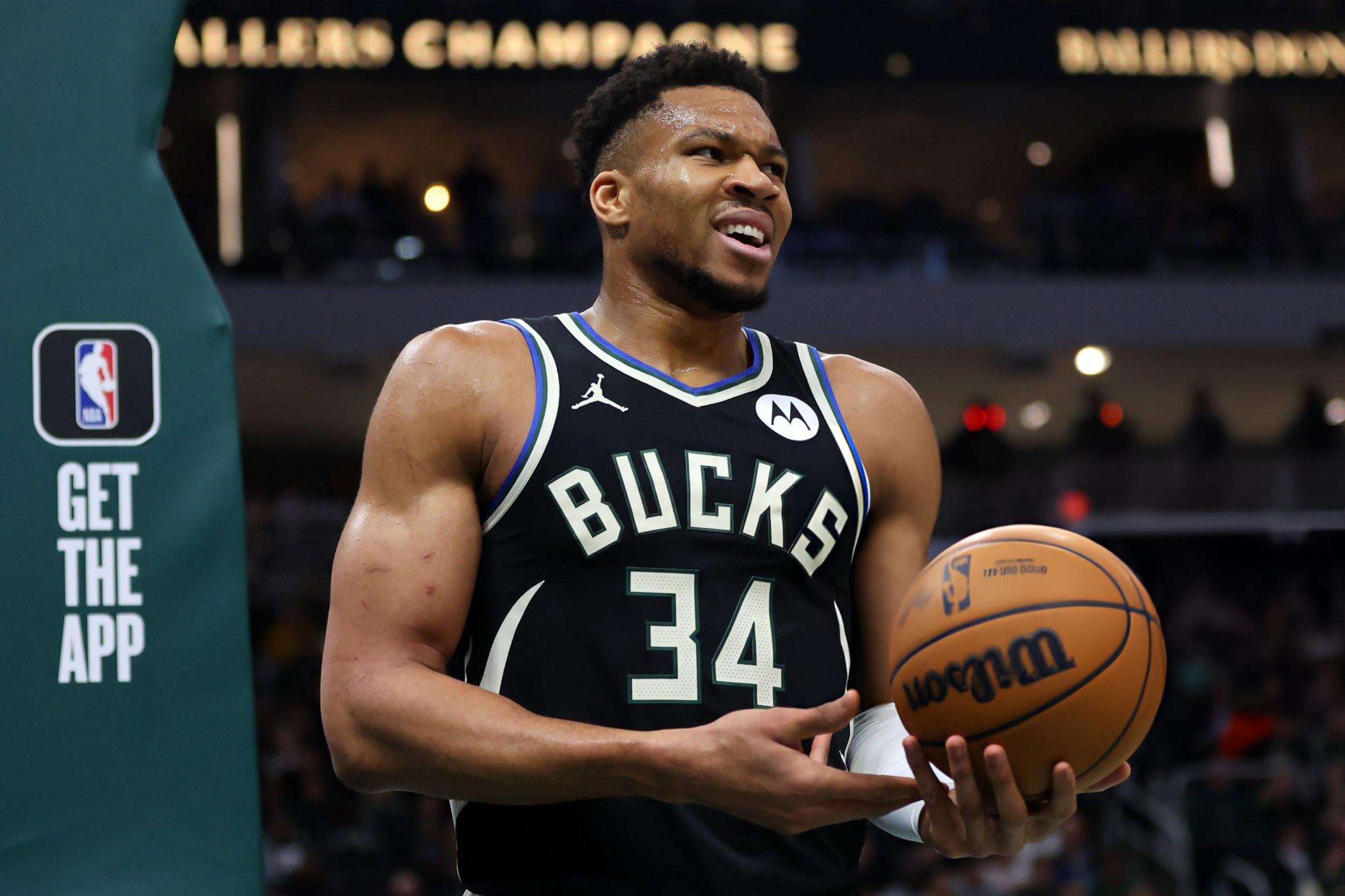 字母哥险胜状态爆棚,湖人关键表现点燃全场! 字母哥险胜状态爆棚,湖人关键表现点燃全场!