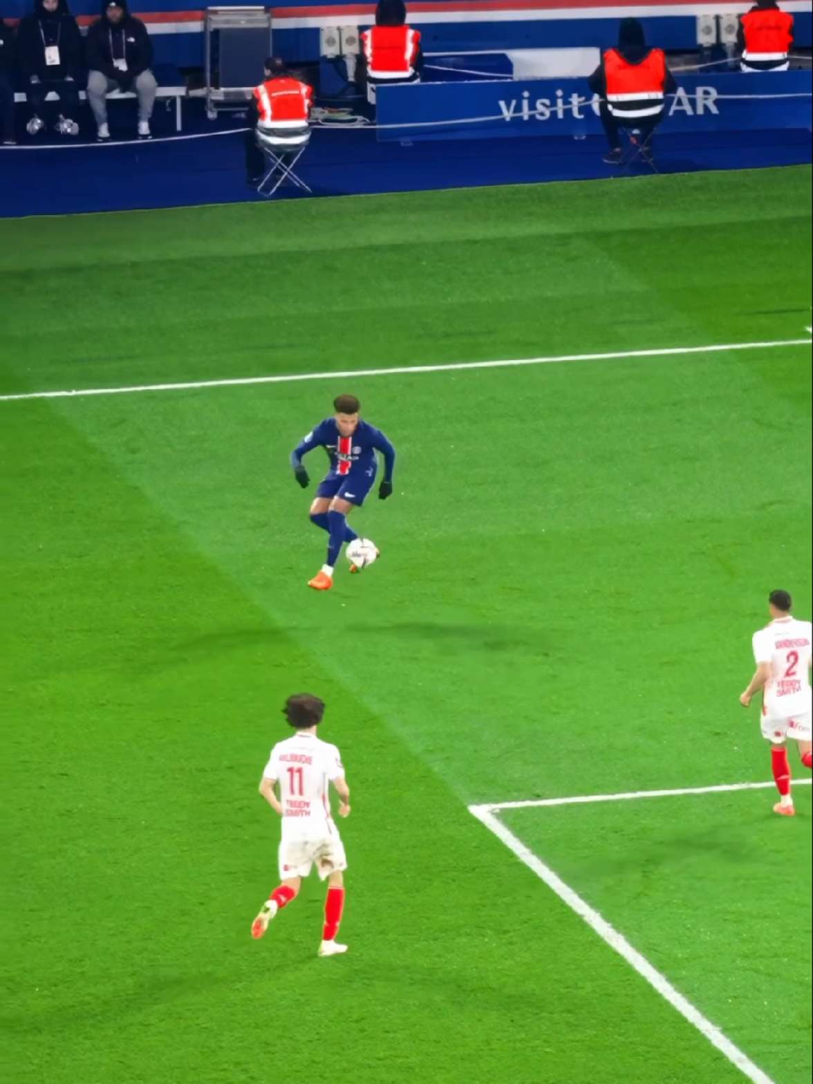 内马尔遭遇十二连败,巴黎圣日耳曼教练面临压力! 内马尔遭遇十二连败,巴黎圣日耳曼教练面临压力!