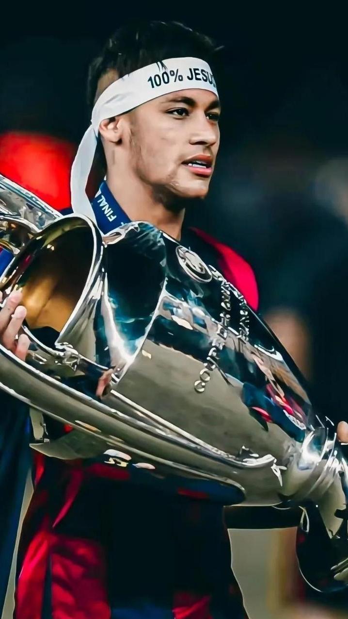 包含巴塞罗那不断突破！，内马尔连续十二场比赛得分超过最后时刻胜出上演精彩一战的词条